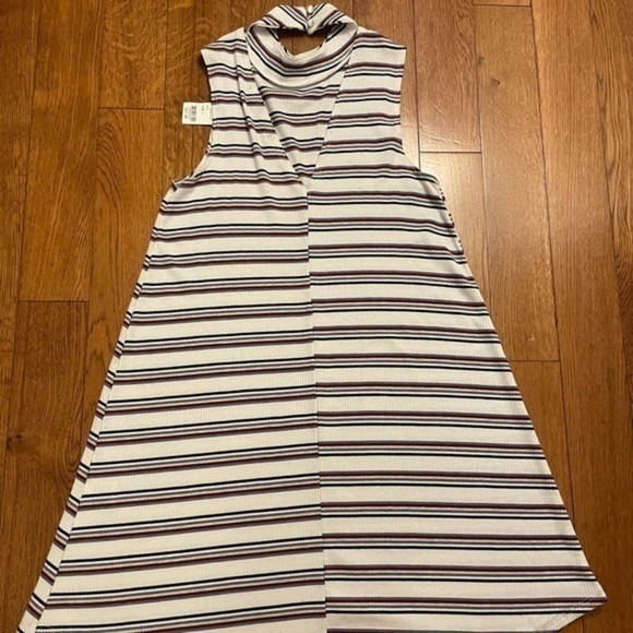 NWT Tilly’s Dress size small - Picture 2 of 5